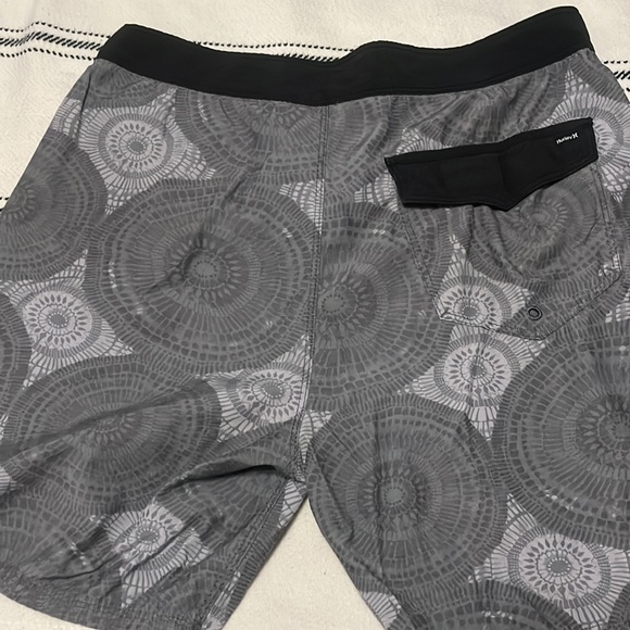 Hurley board shorts - Picture 3 of 3